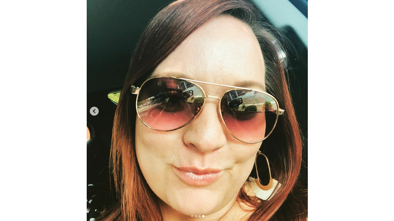 My secret is OUT!! I got some pretty new lips!! 👄 Ahhh yeah! They are perfect!!!!! Feminine. Subtle. I love them! Ask for the Jess Special @rumaaesthetics 💋 U will love Ruma!!! People fly in from ALL over the world because they are THAT GOOD! @sara_rumaaesthetics @aesthetic_injector @faceby_traci