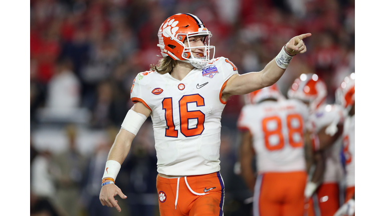 College Football Playoff Semifinal at the PlayStation Fiesta Bowl - Clemson v Ohio State