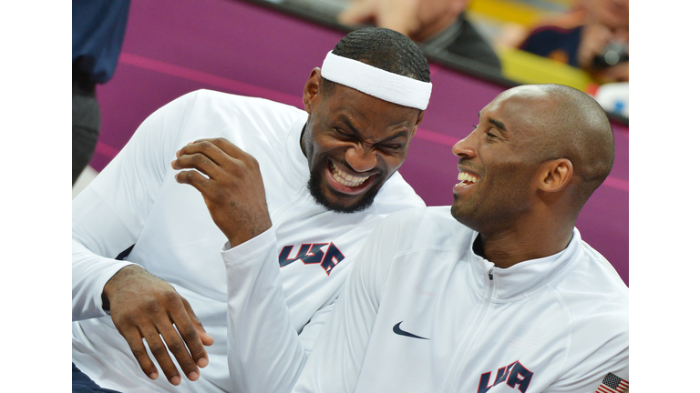 US forward LeBron James (L) chat with US