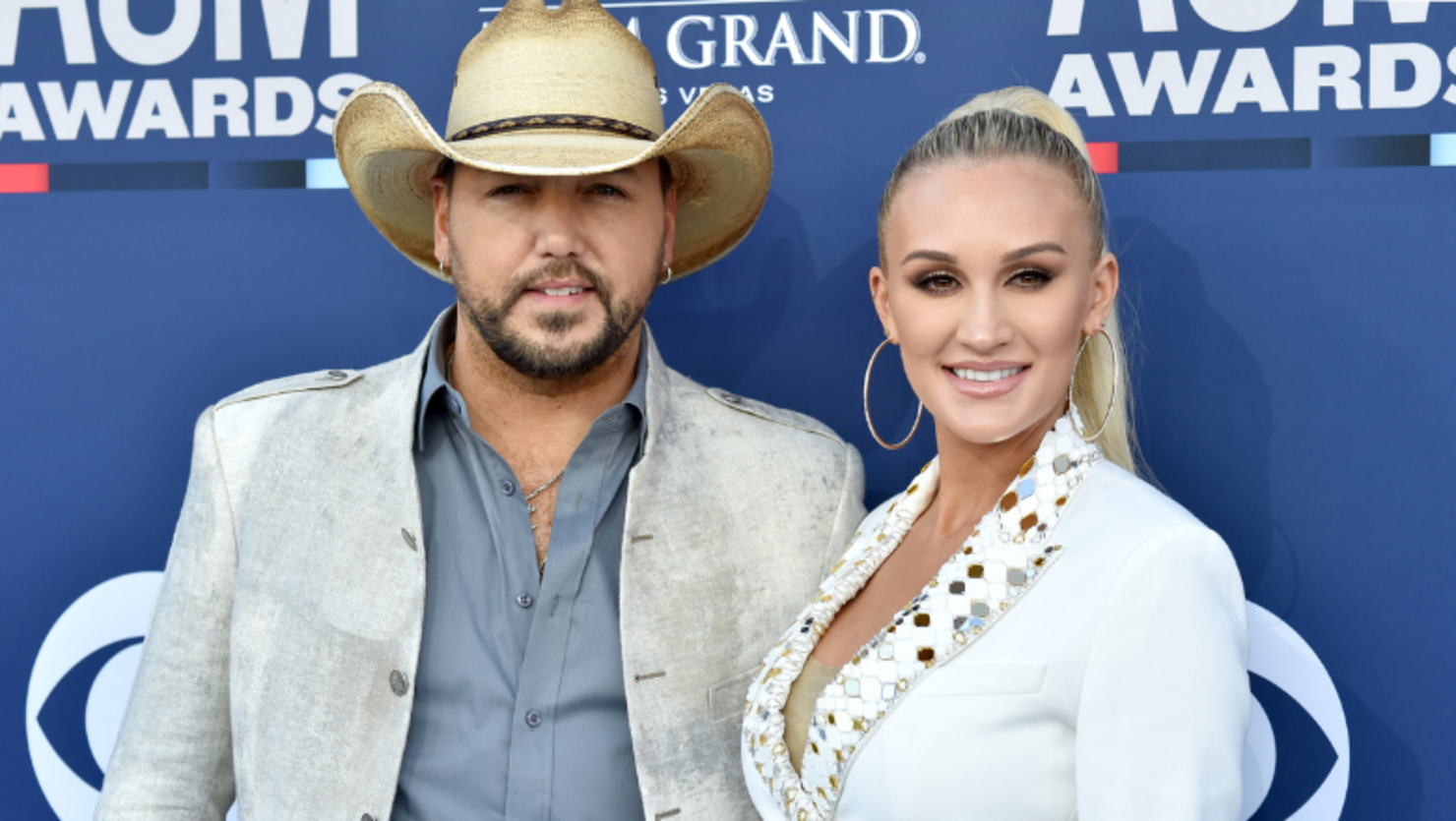 Jason Aldean's Wife Brittany Shares Christmas Card-Worthy Family Photo