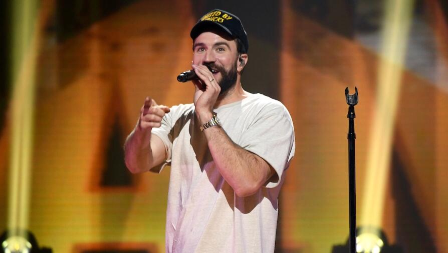 Sam Hunt Opens Up The 2020 iHeartCountry Festival With Energetic Set