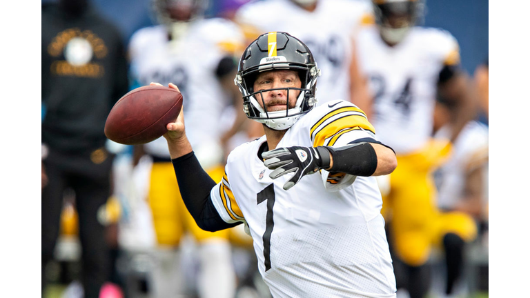 Pittsburgh Steelers v Tennessee Titans