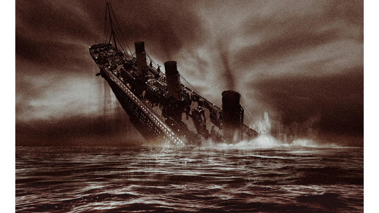 Sinking passenger steamliner (Digital)