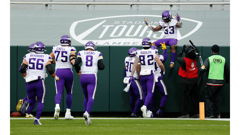 Minnesota Vikings v Green Bay Packers