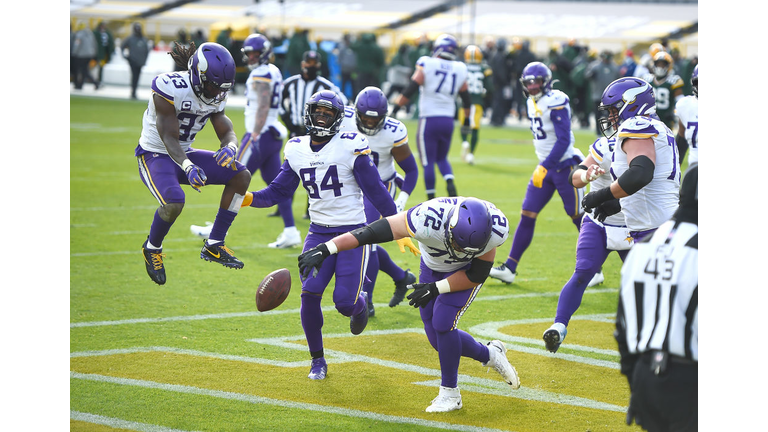 Minnesota Vikings v Green Bay Packers