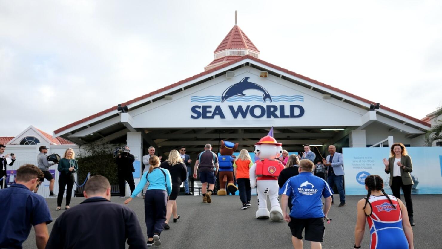 Firefighters rescue people stuck on SeaWorld rollercoaster