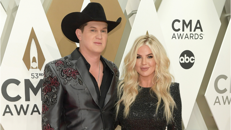 Jon Pardi Gives Fans A Glimpse At His Love Life With Fiancée Summer Duncan