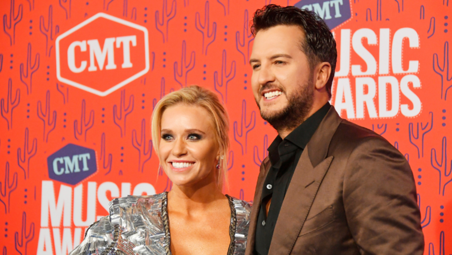 Luke Bryan's Wife Caroline Suffers Injury: 'I Got Into A Fight With Myself'