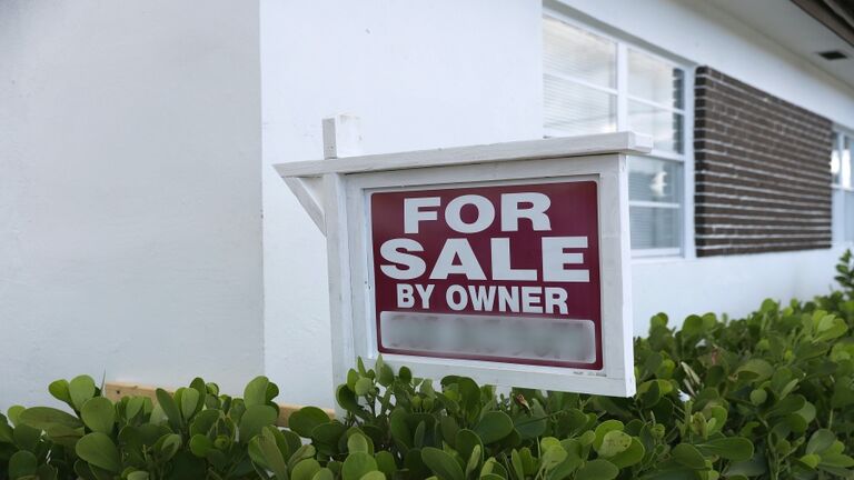 U.S. Pending Home Sales Soar Amid Low Mortgage Rates