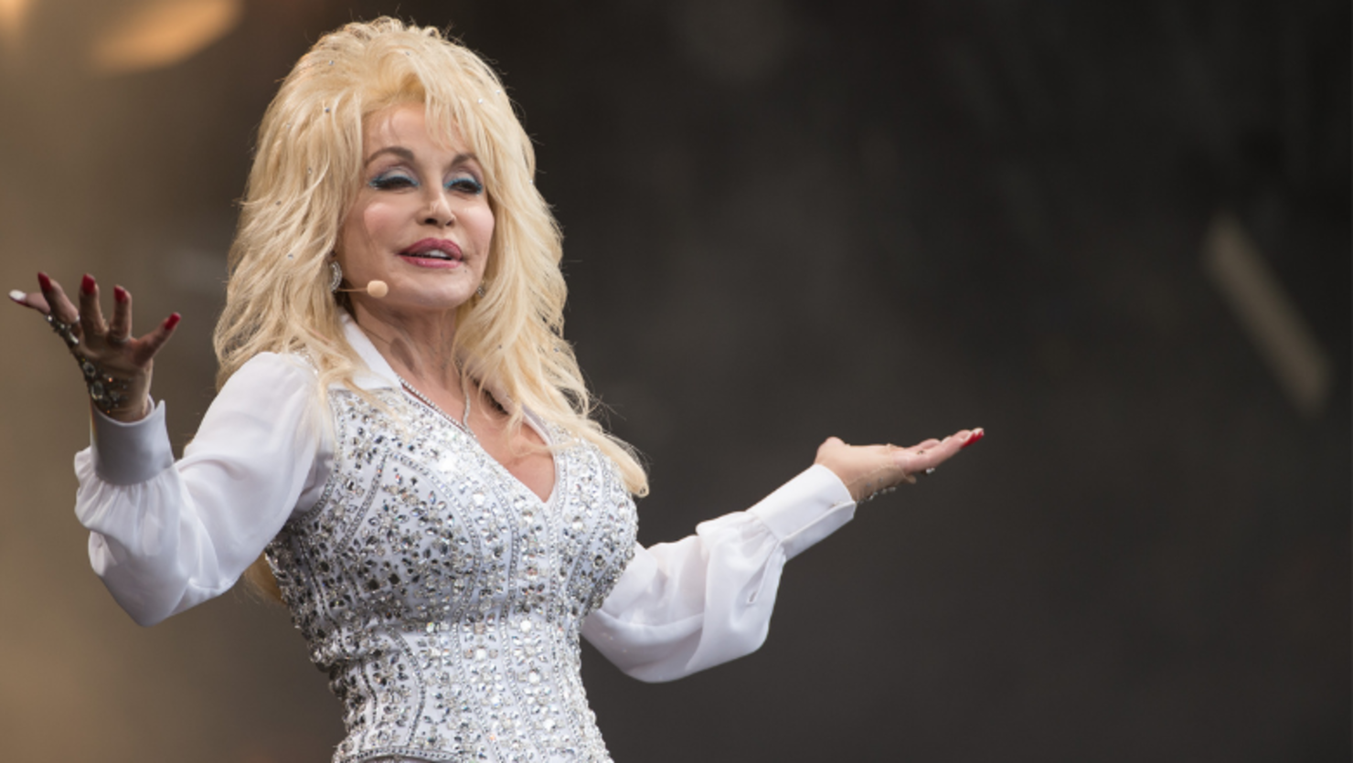 Dolly Parton To Perform Special Duet On 'Christmas In Rockefeller Center'