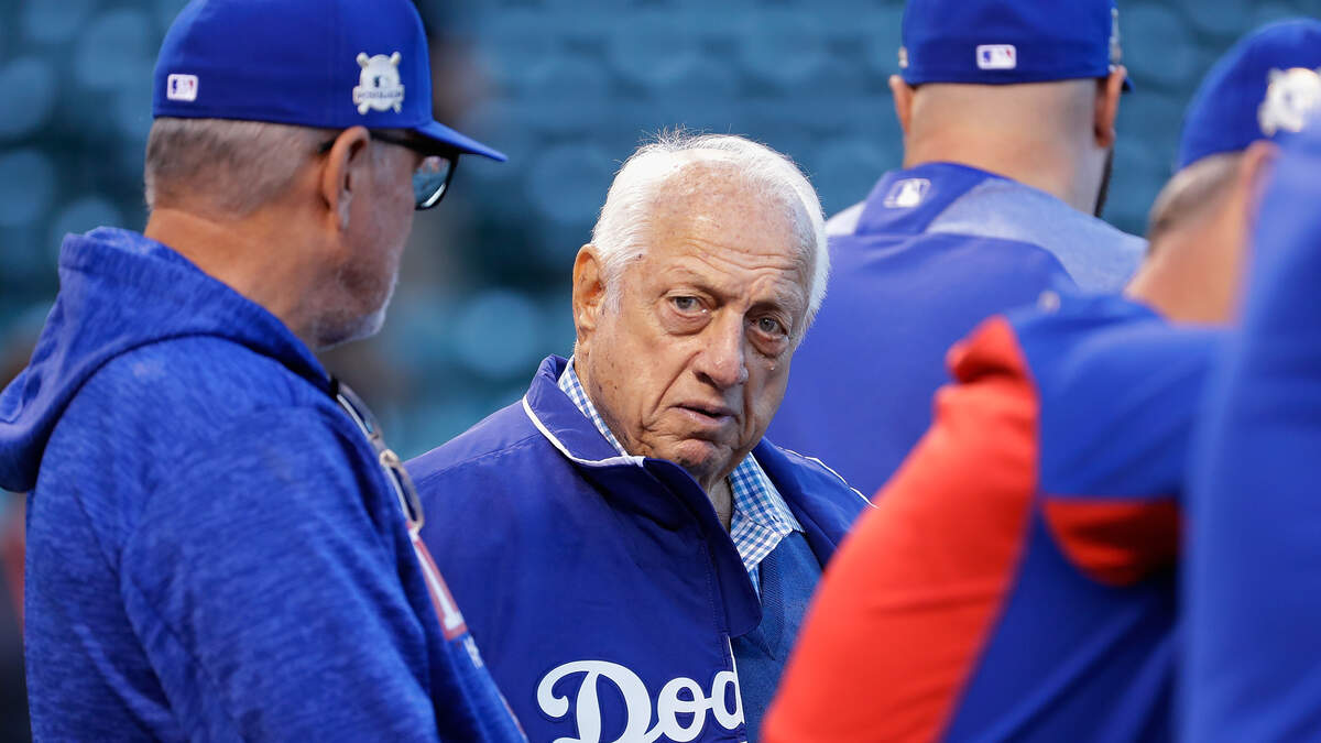 Tommy Lasorda: Former Dodgers manager's condition improving in hospital -  Sports Illustrated