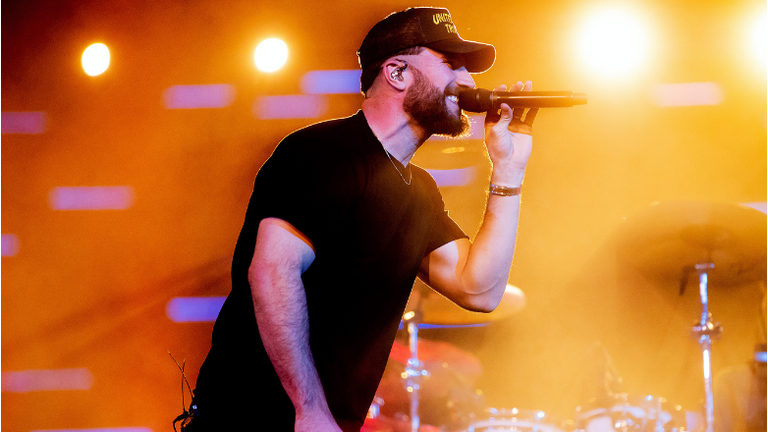 Sam Hunt Releases New 'Breaking Up was Easy In The '90s' Music Video 
