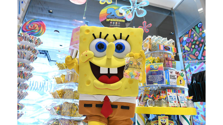 SpongeBob SquarePants Shellabrates His 20th Anniversary at Dylans Candy Bar