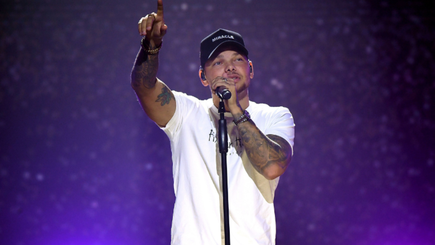 Kane Brown Headlines Dallas Cowboys' Thanksgiving Day Halftime Show