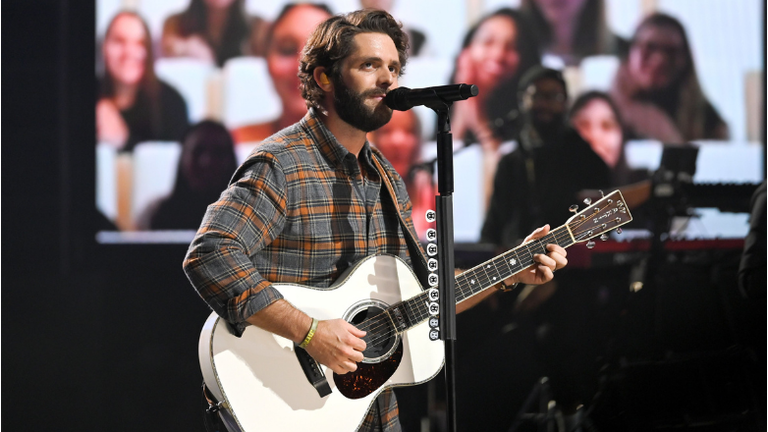 Thomas Rhett Performs Original Holiday Track During 'CMA Country Christmas'