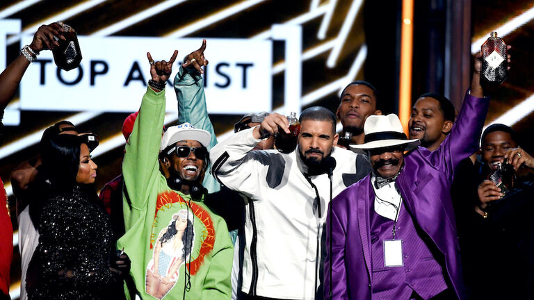 2017 Billboard Music Awards - Show