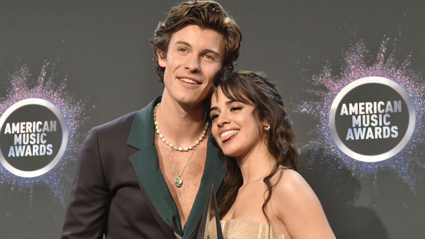 Shawn Mendes & Camila Cabello Surprise Fans With New Christmas Duet ...