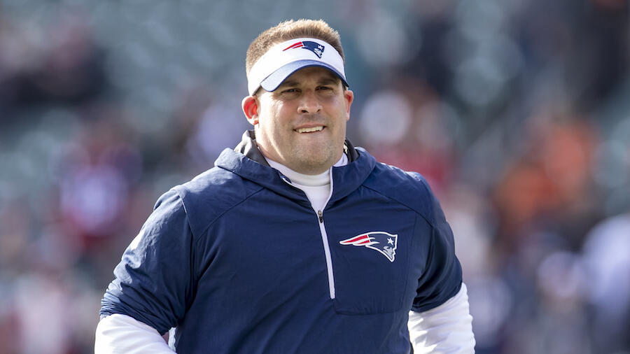 Patriots OC Josh McDaniels Reportedly Ready For Another Shot At HC Job ...