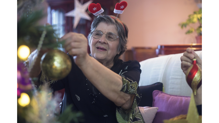 Adopt A Senior This Holiday Season