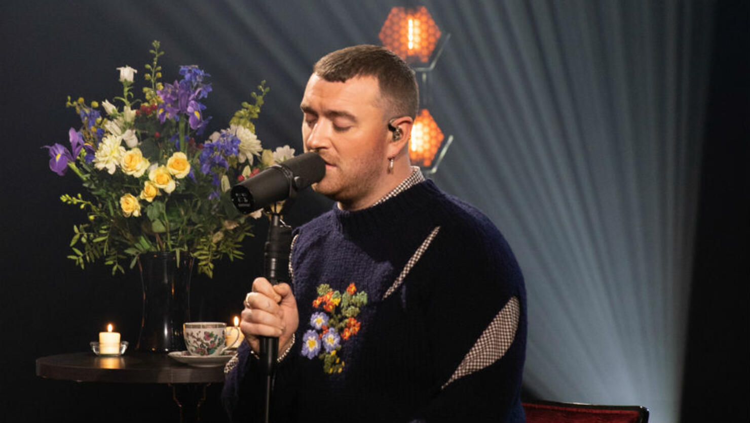 Sam Smith Performed Their AllTime Favorite Christmas Song At Jingle