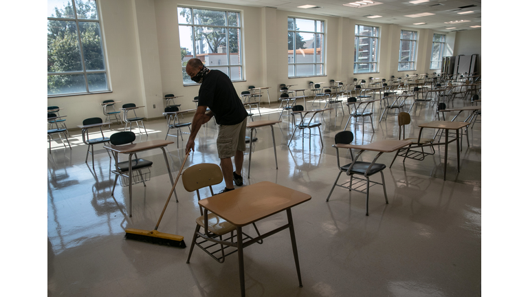 Connecticut Students Return To School With Hybrid Model During COVID-19 Pandemic