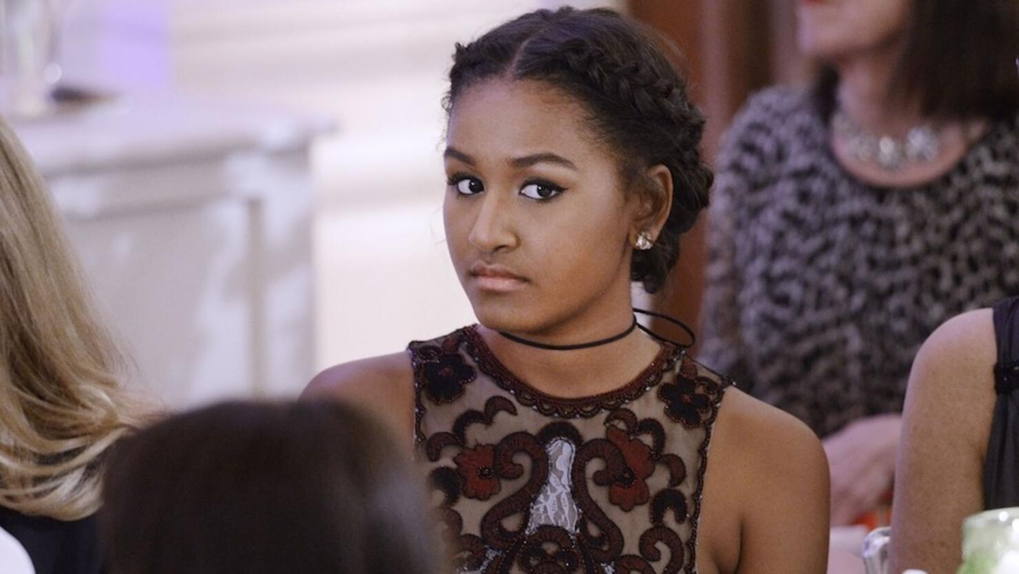 1480px x 833px - Sasha Obama Trends On Twitter As Unrecognizable Photo Goes Viral |  iHeartRadio