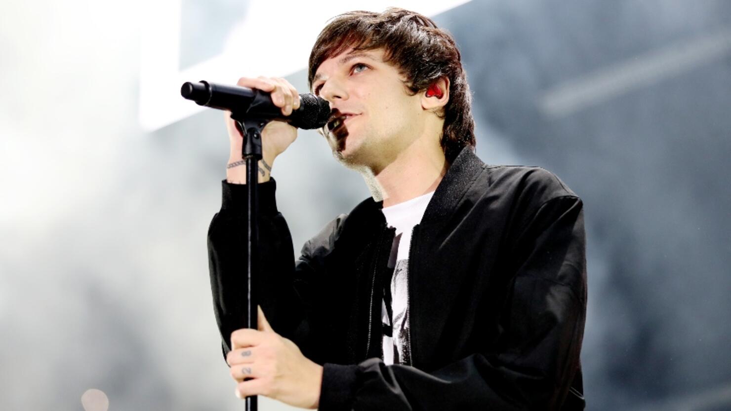 I LOVE LOUIS TOMLINSON EVERY SECOND, EVERY MINUTE, EVERY HOUR