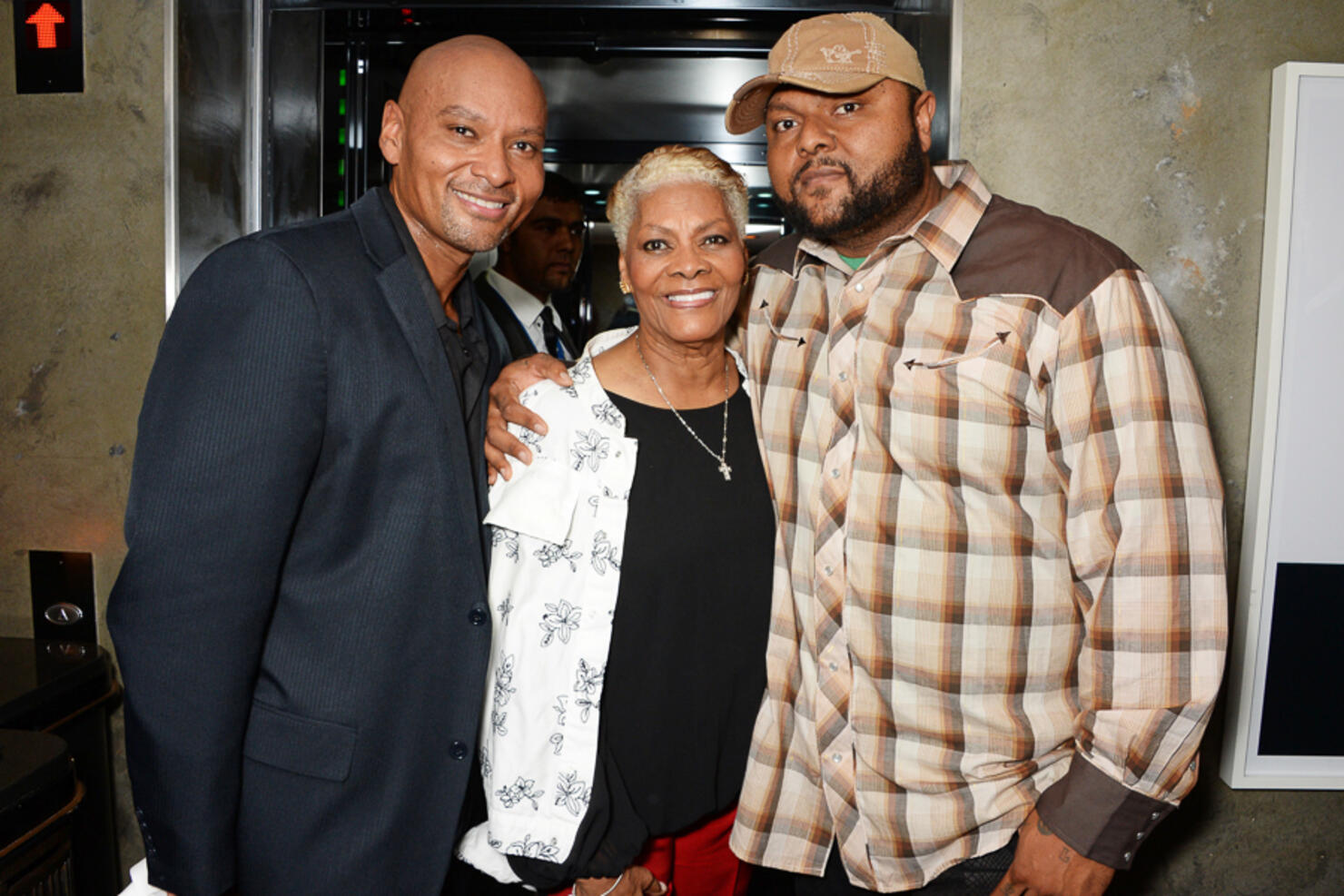 Dionne Warwick Performs Live At The Arts Club