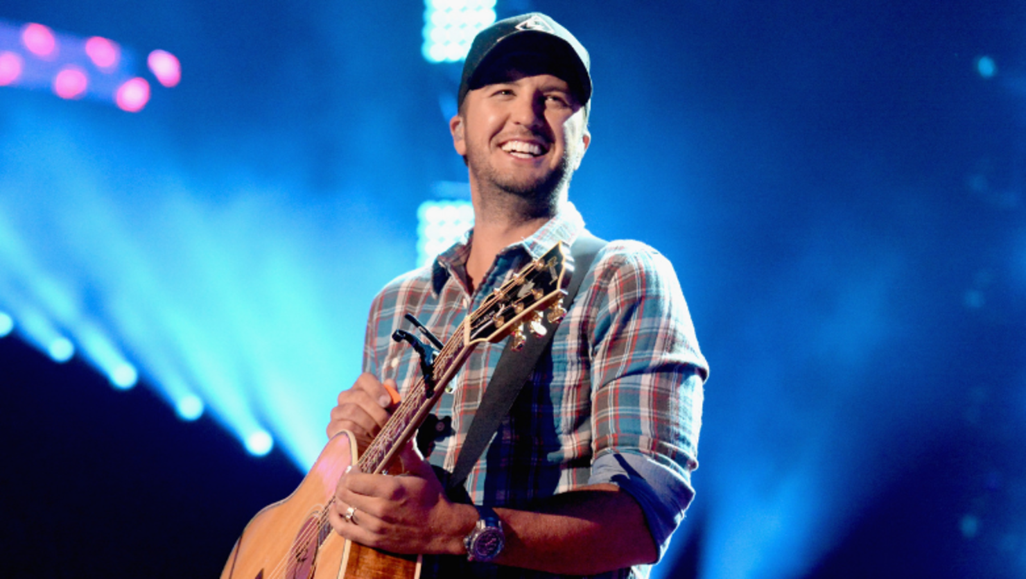 Luke Bryan's Family Kicks Off Annual '12 Days Of Pranksmas'