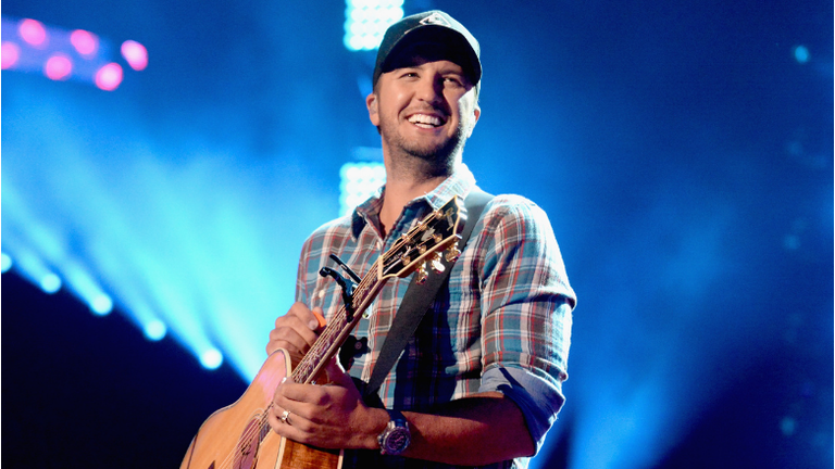 Luke Bryan's Family Kicks Off Annual '12 Days Of Pranksmas'
