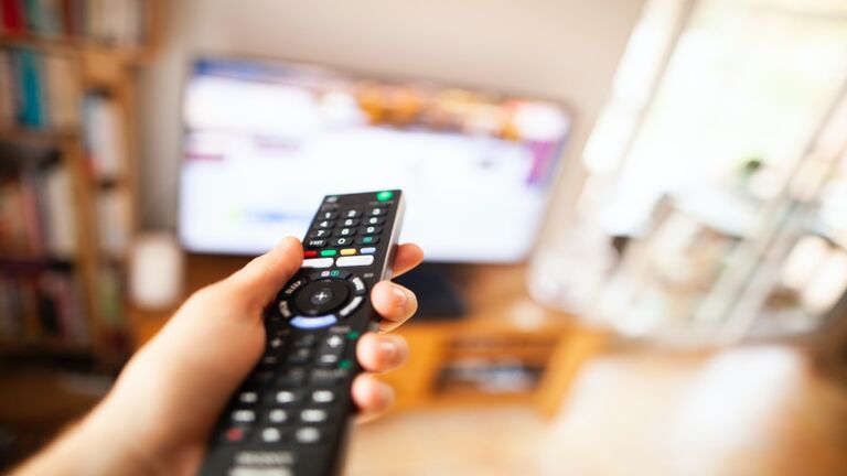 Maison - Allumer une télévision