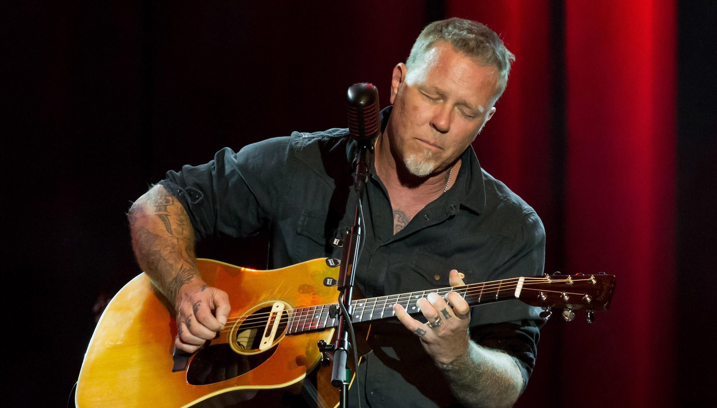 James Hetfield Shares Acoustic Cover Of Turn The Page For VetsAid   5fd8ebf0c88e7d37ae29af92