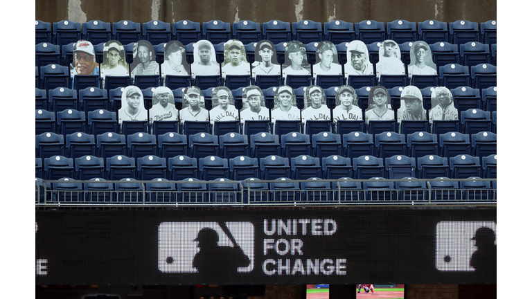 Atlanta Braves v Philadelphia Phillies