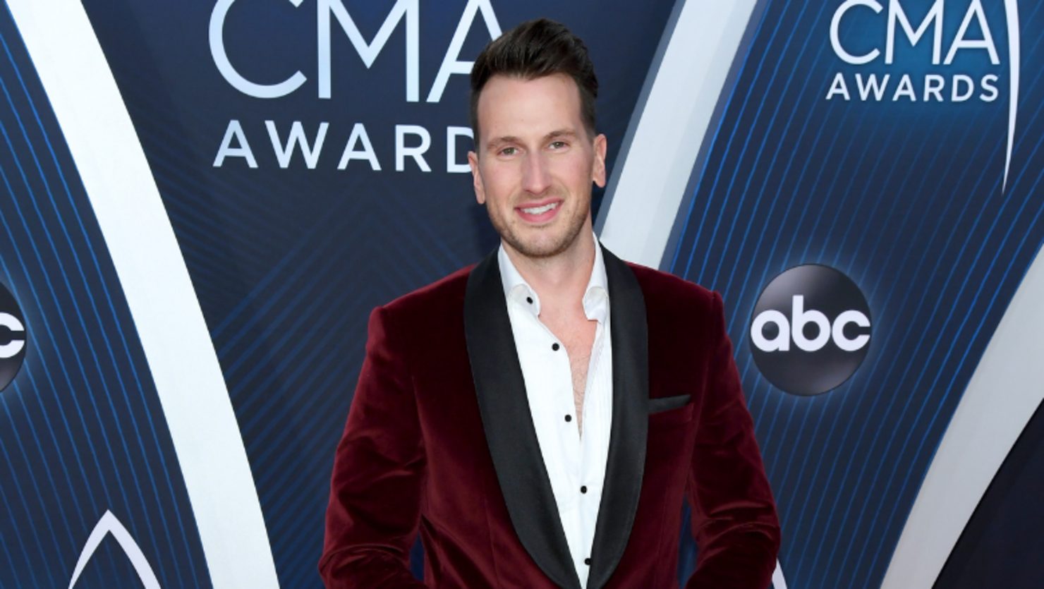 Russell Dickerson Surprises Fan Paralyzed In Car Accident With Special Gift