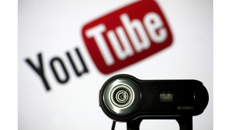 FILES-FRANCE-CRIME-INTERNET