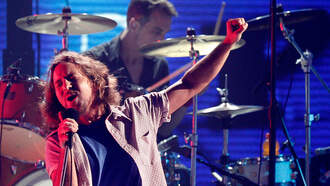 Pearl Jam Shuts Down Tribute Band 