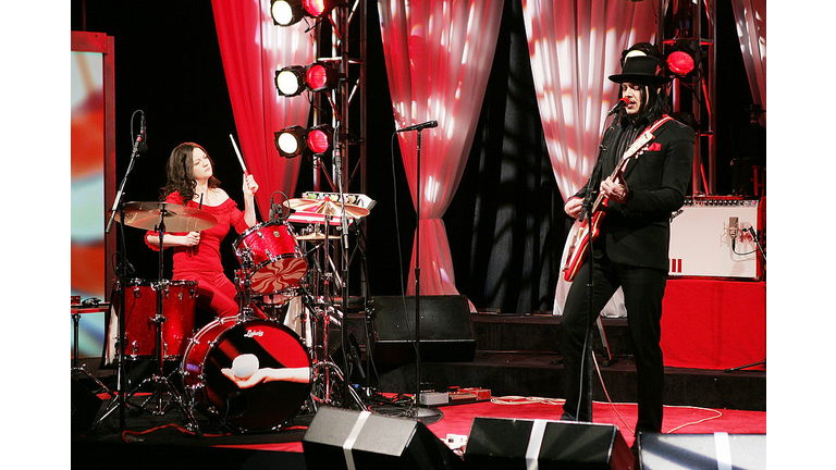 'Daily Show' Features White Stripes Performance