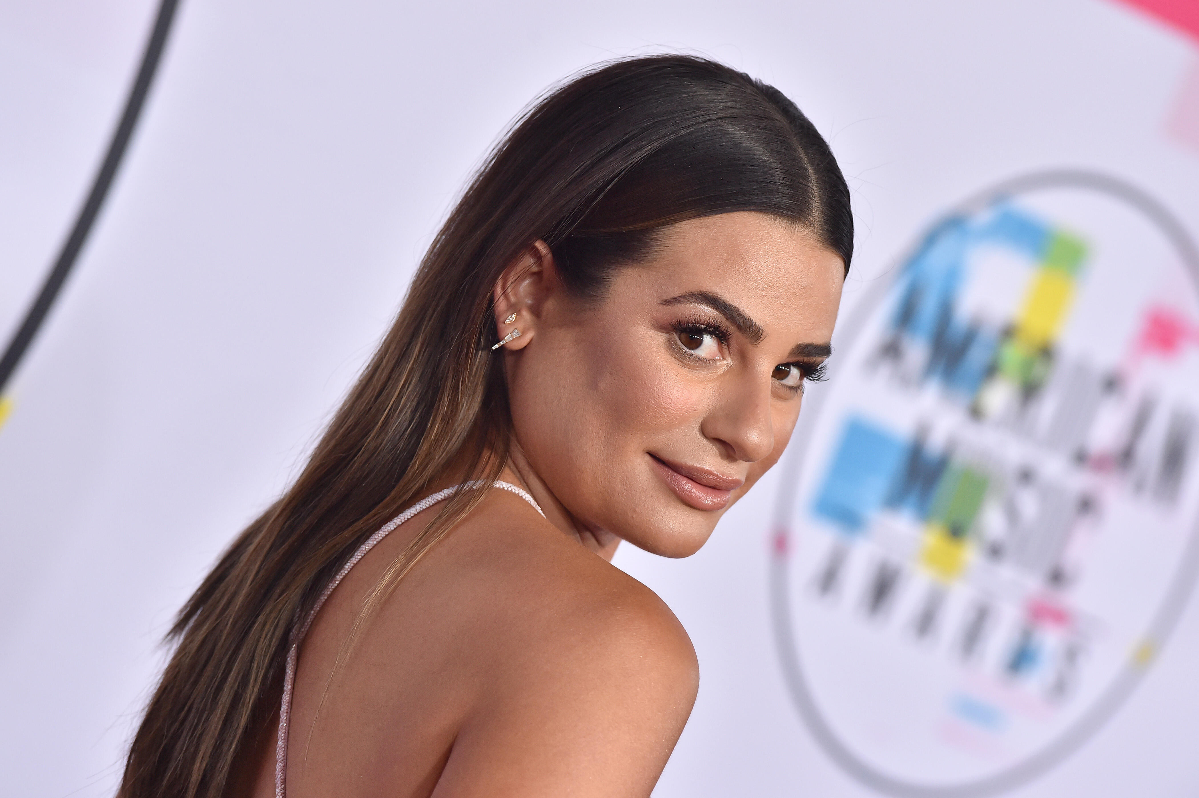 Lea Michele Reveals She s Suffering From Postpartum Hair Loss