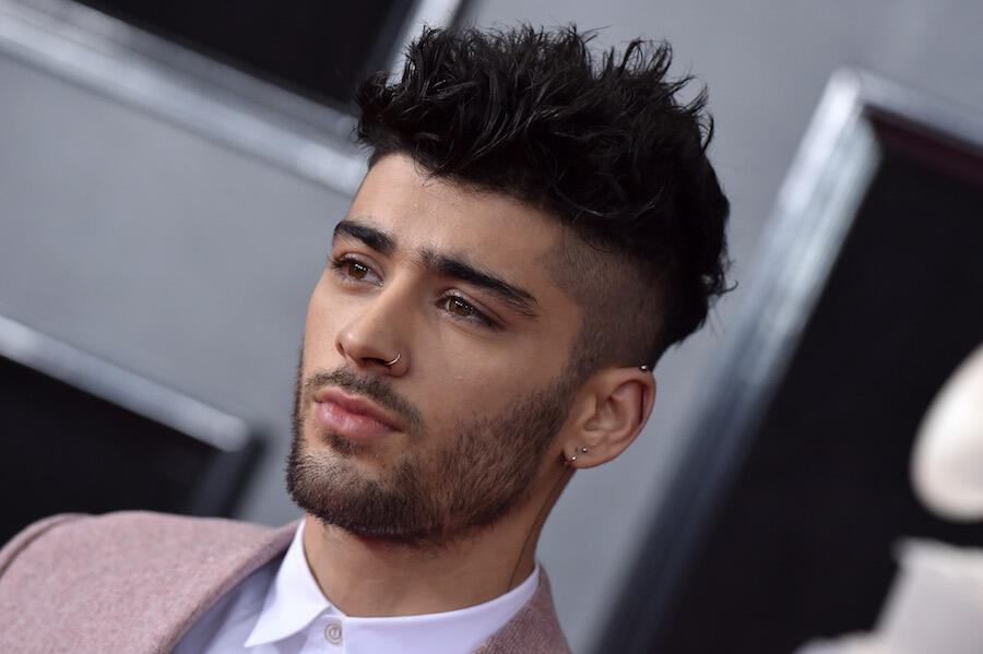 Zayn Malik Teases New Song Vibez From New Album Nobody Is Listening Iheart 