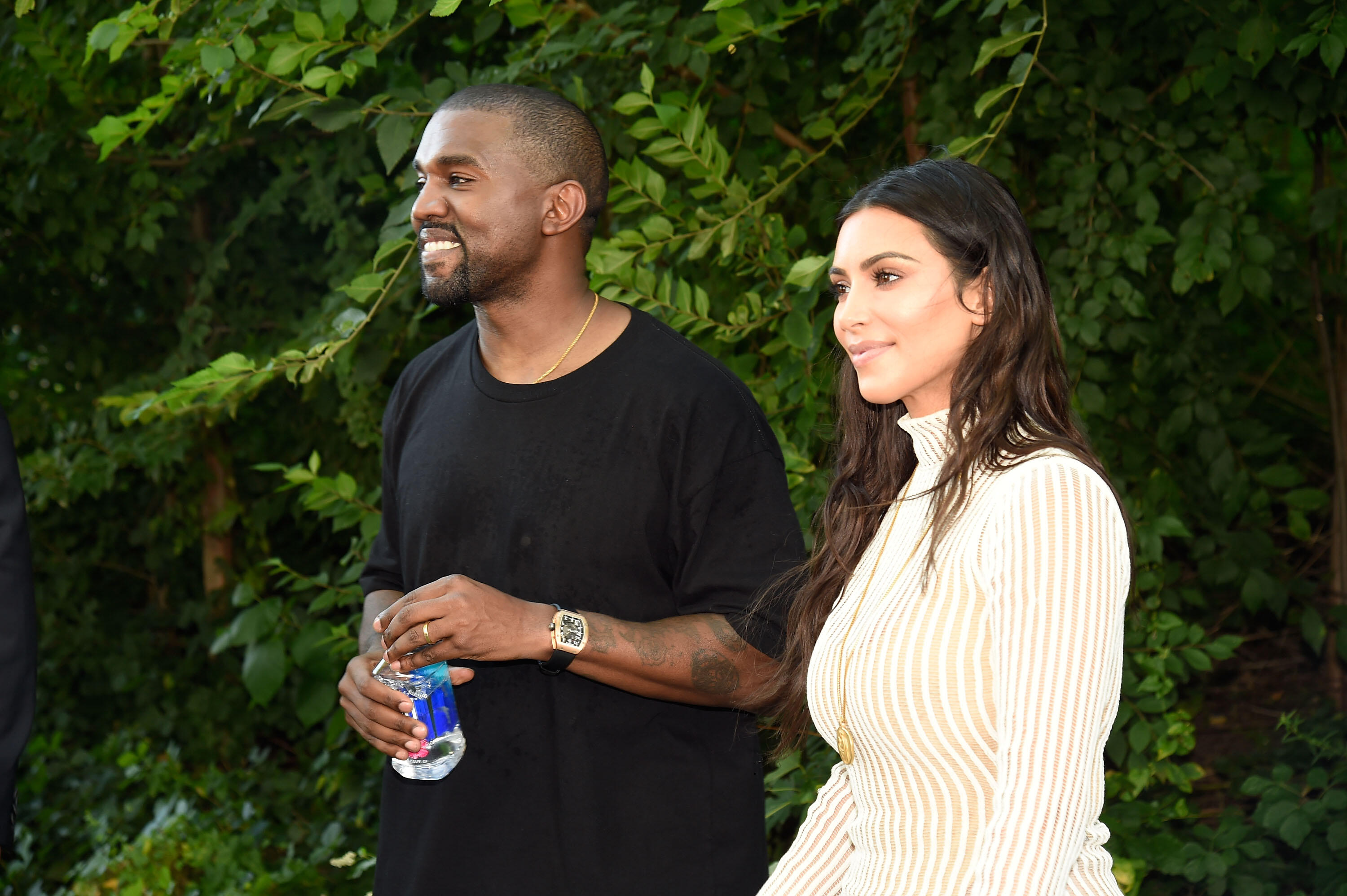 Kanye West Recreates Kim Kardashian Wedding at Chicago 'Donda' Event