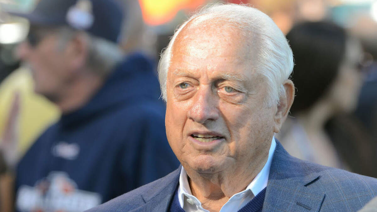 Olympic gold medal manager Tom Lasorda dies at 93 - World Baseball Softball  Confederation 