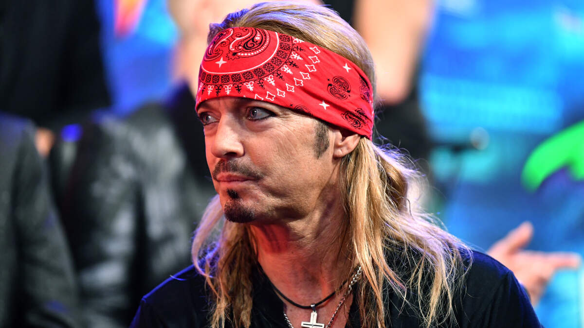 POISON's BRET MICHAELS Brings Photographers Back To The Pit In Miami - “Aim  Your Cameras At What Matters, The Audience Behind You And Stay Here For  Longer, I'll Pay Whatever Fine Is