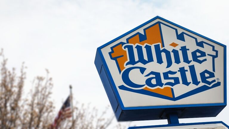 White Castle Adds Plant Based Fake Meat Burgers To Its Menu