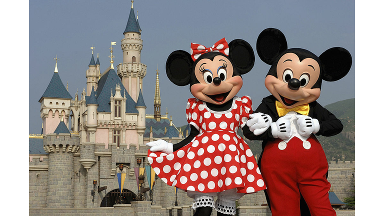 Mickey And Minnie Mouse Welcome Everyone To Hong Kong Disneyland Resort