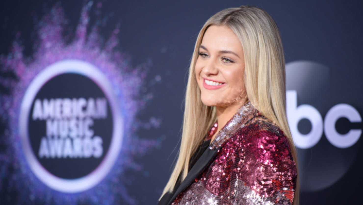 Kelsea Ballerini Shows Off Her Massive Shoe Collection In Closet Video Tour