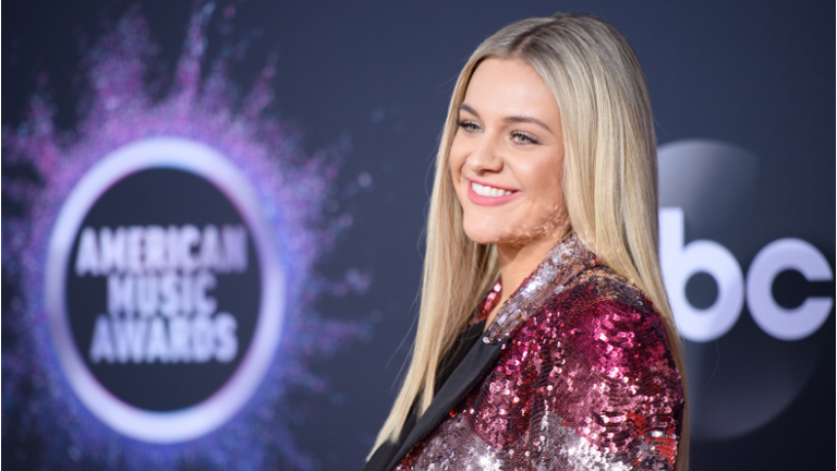 Kelsea Ballerini Shows Off Her Massive Shoe Collection In Closet Video Tour