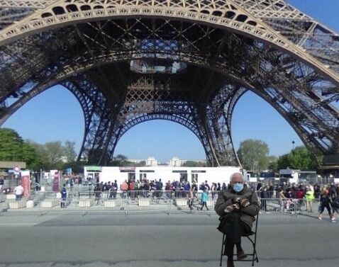 Bernie At The Eiffel Tower 