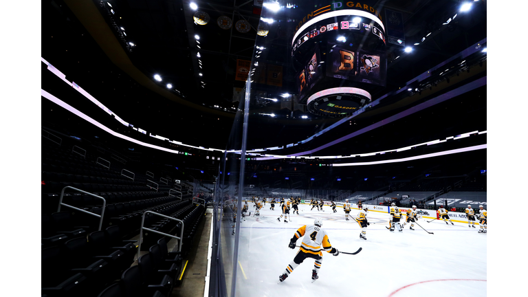 Pittsburgh Penguins v Boston Bruins