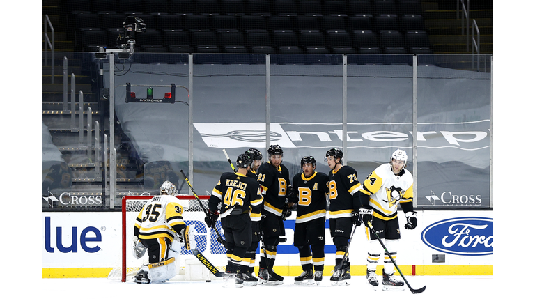 Pittsburgh Penguins v Boston Bruins