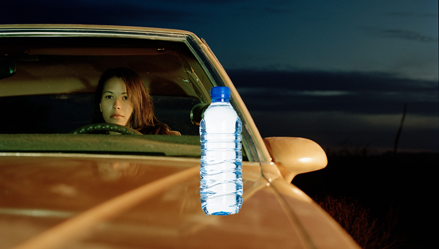 If You Find a Water Bottle on Your Car, Go to a Police Station 